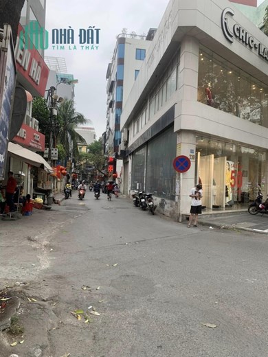 NHÀ ĐẸP -TRUNG KÍNH- GẦN PHỐ - GẦN ÔTÔ - LÔ GÓC 51M2 - 4 TẦNG
