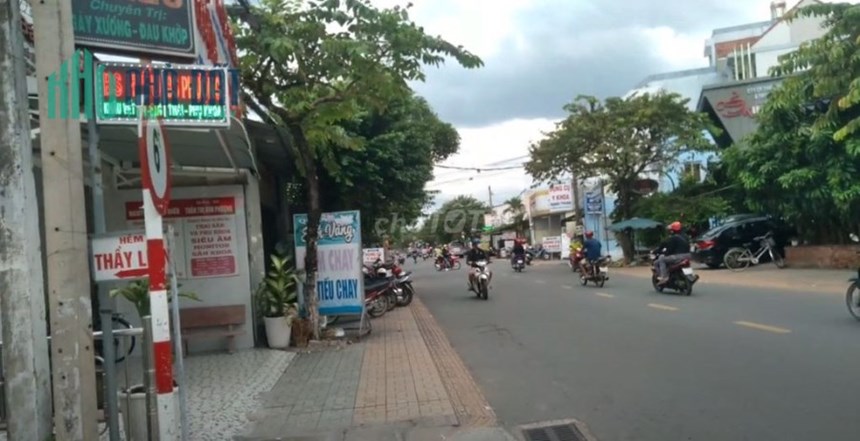 CHÍNH CHỦ CẦN BÁN NHÀ 2 MẶT TIỀN ĐƯỜNG VỊ TRÍ TRUNG TÂM. TP.BẾN TRE