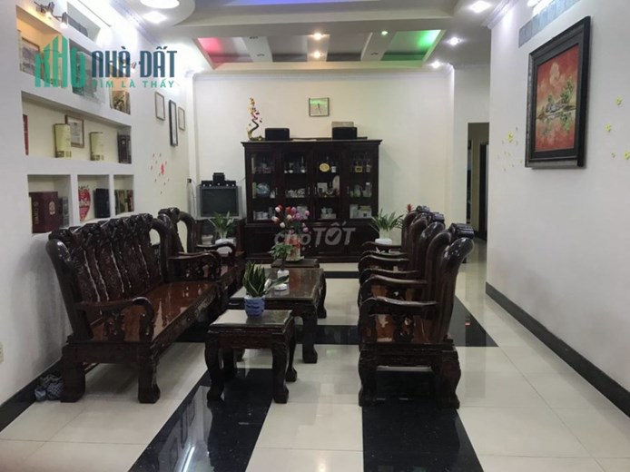 CHÍNH CHỦ CẦN BÁN NHÀ 2 MẶT TIỀN ĐƯỜNG VỊ TRÍ TRUNG TÂM. TP.BẾN TRE