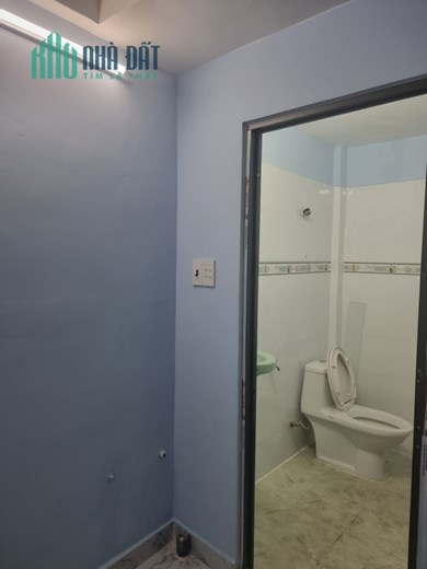 Chia sẻ mặt bằng kinh doanh buổi sáng mặt tiền Dương Bá Trạc Quận 8, gần cầu Nguyễn Văn Cừ.