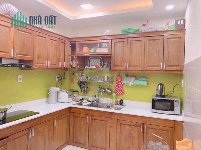 NHÀ CHÍNH CHỦ NGUYỄN TẤT THÁNH, Q.4, HẼM TRƯỚC NHÀ 3M, DT:4x10, 6 TẦNG, 5,6 TỶ.