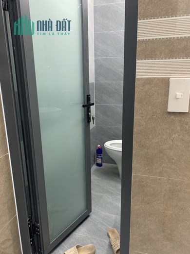 CHÍNH CHỦ BÁN NHÀ MỚI 100% HẺM RỘNG 6M TRUNG TÂM PHƯỜNG YÊN THẾ, PLEIKU, GIA LAI