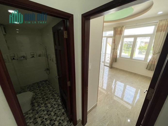 HOT. CẦN BÁN GẤP CĂN MẶT TIỀN ĐƯỜNG SỐ KHU DC HIMLAM 5.2X22m, 4 TẦNG, 12 TỶ
