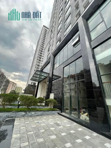 Cần cho thuê căn shophouse tầng 1 tòa DV04 chung cư Rose - 79 Ngọc Hồi - vị trí rất đẹp