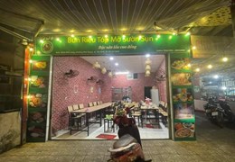 Sang lại mặt bằng nhà nguyên căn ngang 5 dài 17 số 224A Bình Long phường Phú Thạnh quận Tân Phú