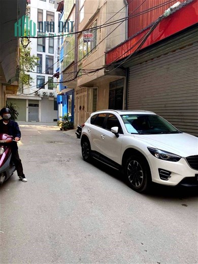 Chính Chủ Bán Cắt Lỗ Căn Nhà 7 Tầng Phân Lô Thang Máy. 13 Phòng Khép Kín. Ô Tô Tránh.