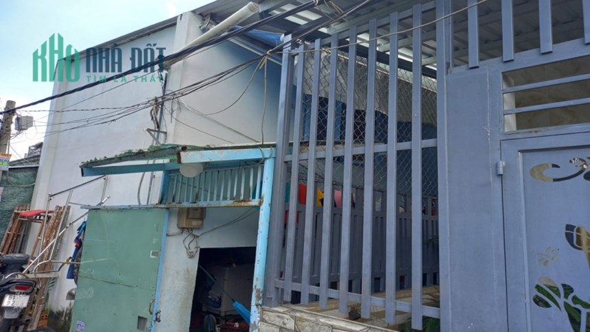 Bán nhà thạnh lộc 13 phường thạnh lộc quận 12, vuông đẹp, Đường 3m, giá giảm còn 2.9 tỷ