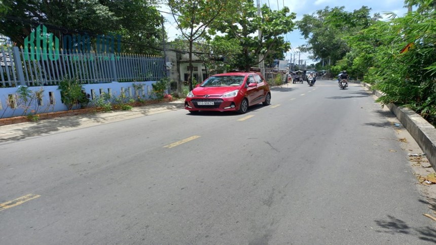 Bán nhà thạnh lộc 13 phường thạnh lộc quận 12, vuông đẹp, Đường 3m, giá giảm còn 2.9 tỷ