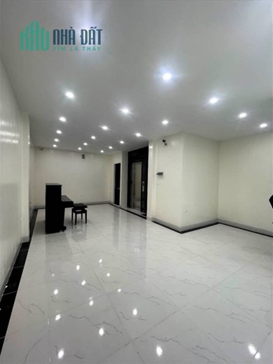 CHÍNH CHỦ BÁN TÒA NHÀ 7 TẦNG Ô TÔ DỪNG ĐỖ. NHÀ CỰC HIẾM TIỆN ÍCH NGẬP TRÀN