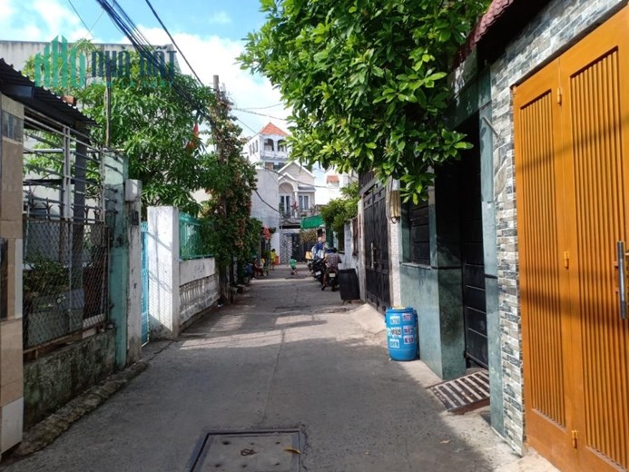 Bán nhanh nhà Tỉnh lộ 43, HXH, Bình Chiểu Thủ Đức 120m2, giá 5,7 tỷ.
