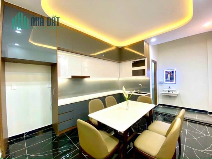 Nhà HXH Phạm Văn Chiêu, 4x19m, 3 tầng mới full nội thất chỉ 6.5 tỷ TL