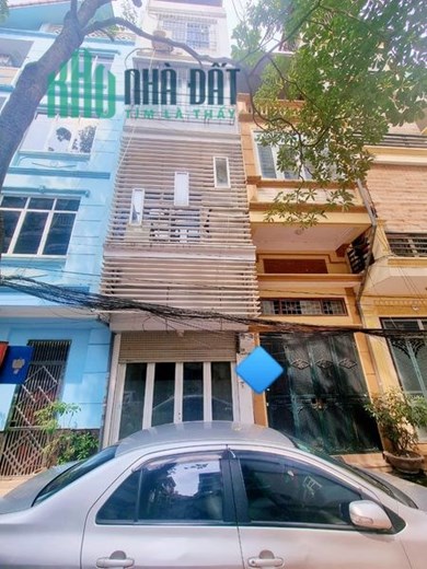 CHỦ CẦN BÁN GẤP NHÀ GẦN ROYAL CITY NGÃ TƯ SỞ DT:35M2 5 TẦNG GIÁ HƠN 5 TỶ PHÂN LÔ ÔTÔ ĐẬU ĐỖ CỬA ÔTÔ