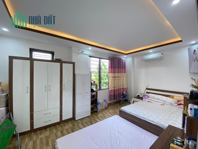 Rẻ Nhấc Người, Nhà Văn Quán Yên Phúc, 30m, ô tô tránh, nhỉnh 5 tỷ