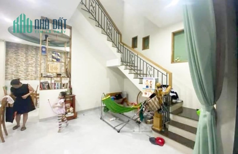 Nhà phố đẹp chính chủ 85 m  đường số 4 Phường Trường Thọ Quận Thủ Đức cũ