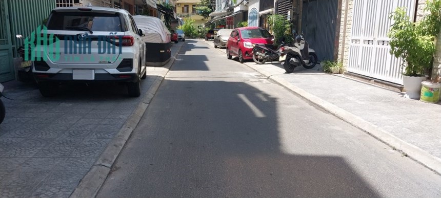 .Đất kiệt Nhựa 3.5m lề 2.5m Đỗ Quang, 45m2, 3.35 tỷ.