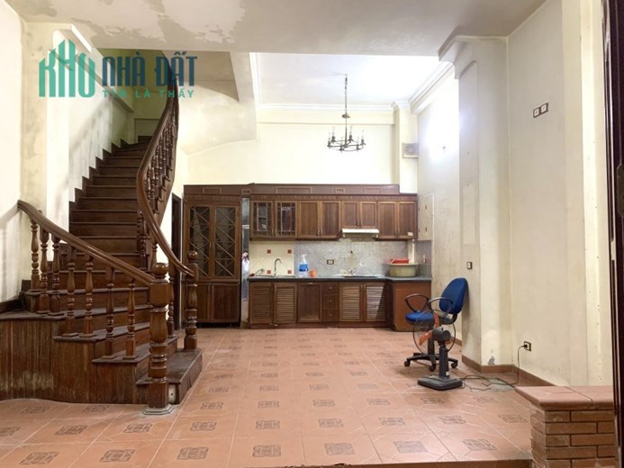 Bán nhà Thái Hà 35m2 4 tầng, mt 6m, ngõ rộng, 3 gác tránh xe máy, 2 thoáng, 4.5 tỷ