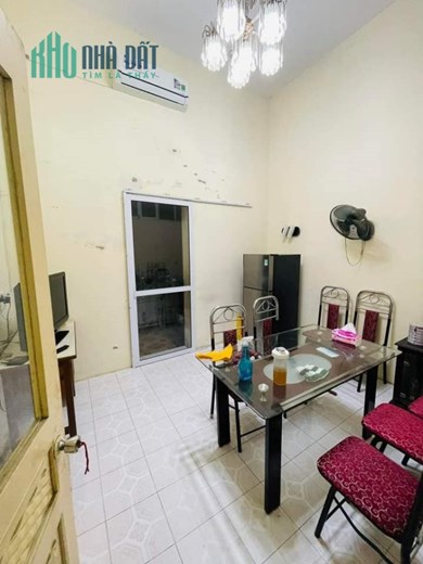 Bán nhà 62m2 Mặt phố Yên Hoa, View Hồ Tây Gara 2 Ô tô Thang máy Kinh doanh đỉnh cao 22.1 Tỷ