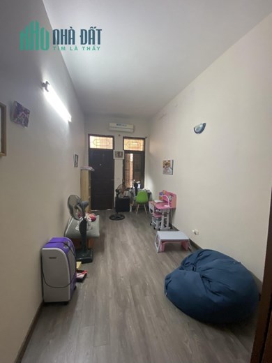 Bán nhà phân lô Nguyễn Viết Xuân, giá chỉ 9 tỷ hơn
