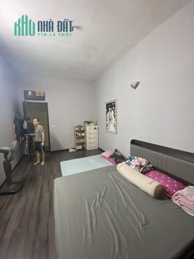 Bán nhà phân lô Nguyễn Viết Xuân, giá chỉ 9 tỷ hơn