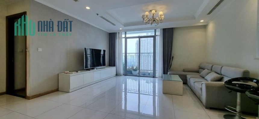 Bán CHCC Vinhomes Central Park Bình Thạnh, 81m2 tặng nội thất 1.32 tỷ. Lh:0817918117