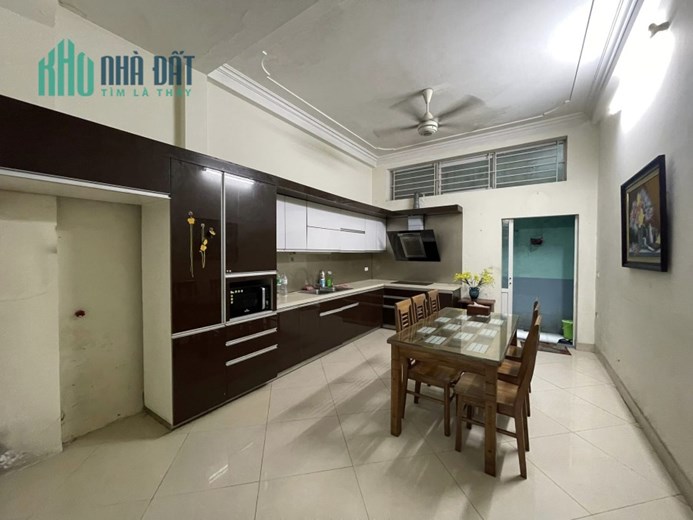 Bán nhà Ngõ 64 Vũ Trọng Phụng, gần ô tô, ngõ thông, sổ đỏ đẹp, 71m, 4tầng, nhỉnh 6 tỷ
