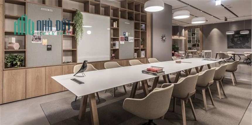 Cần bán phố Tân Mai diện tích 180m2, mặt tiền 7m, 8 tầng thang máy 3 mặt thoáng ô tô kinh doanh 33