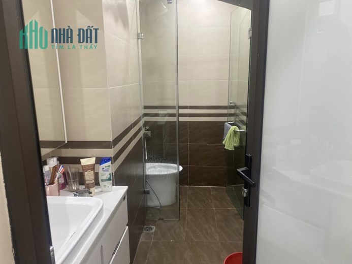 BÁN NHÀ MẶT PHỐ ĐƯỜNG LA THÀNH ĐỐNG ĐA HN. NHÀ MỚI, MẶT TIỀN 6.2M. GIÁ 19.5 TỶ