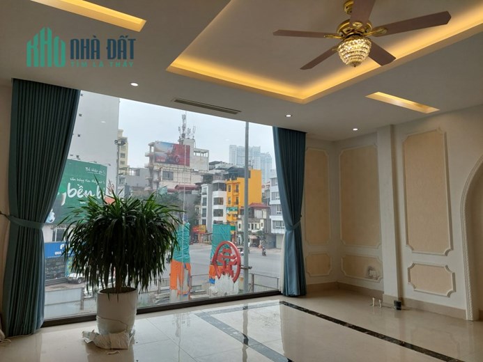 Bán nhà 63m2 Mặt phố Yên Hoa, View Hồ Tây Gara Ô tô tránh Thang máy XỊN Kinh doanh đa dạng 22.3 Tỷ