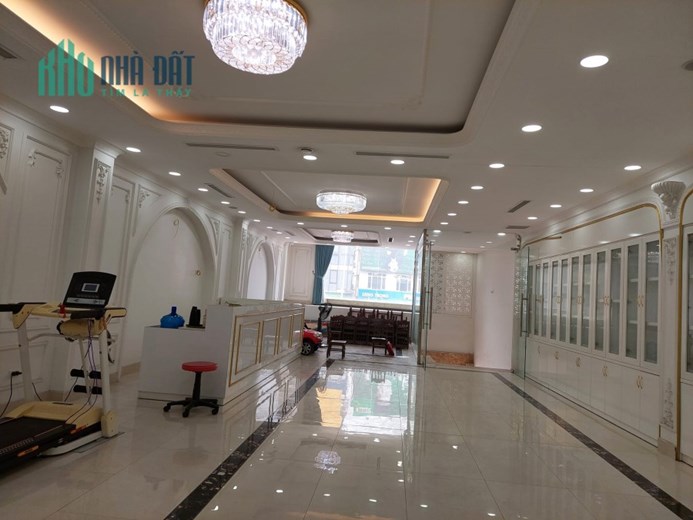Bán nhà 61m2 Mặt phố Yên Hoa, Mặt Hồ Tây Gara 2 Ô tô Thang máy Kinh doanh bất chấp 22.3 Tỷ