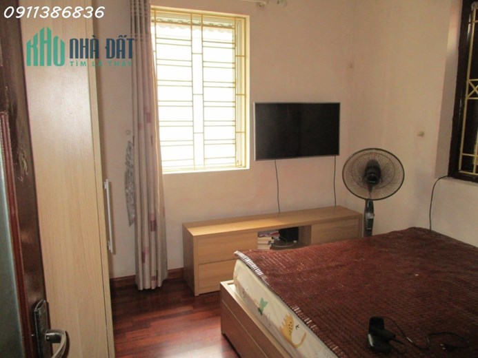 Bán gấp Tập thể Hồ Tùng Mâu, gần xe con, 71m2, 2 ngủ, hơn 1.7  tỷ
