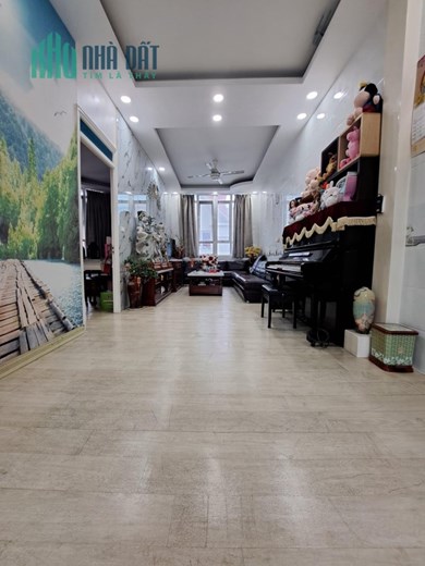 Lê Thanh Nghị,Trung tâm Hai Bà Trưng, 48m2, 5T, lô góc, ba gác tránh, nhà cần bán ngay