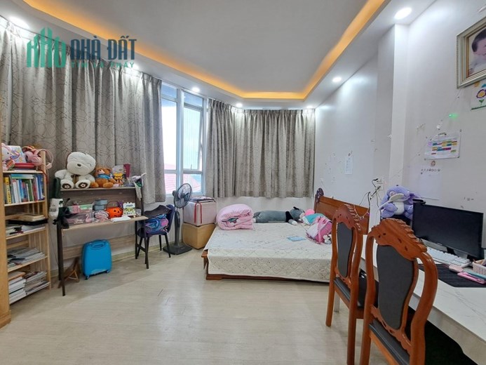 Lê Thanh Nghị,Trung tâm Hai Bà Trưng, 48m2, 5T, lô góc, ba gác tránh, nhà cần bán ngay