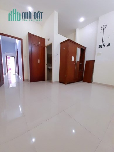 Bán nhà HXH hạ chào 960 tr, Thống Nhất, P16, Gò Vấp, 93m2, 2 tầng. 4PN. 5.84 tỷ