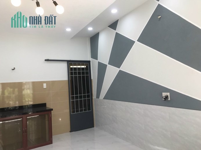 GẤP BÁN HẠ GẦN NỬA TỶ. GIÁ MỚI 3.95 TỶ
Nguyễn Thượng Hiền 30m Phường 5 Bình Thạnh