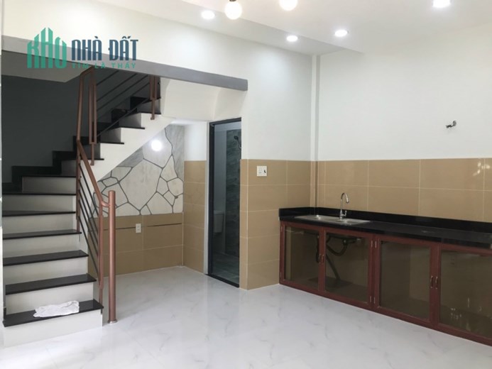 GẤP BÁN HẠ GẦN NỬA TỶ. GIÁ MỚI 3.95 TỶ
Nguyễn Thượng Hiền 30m Phường 5 Bình Thạnh