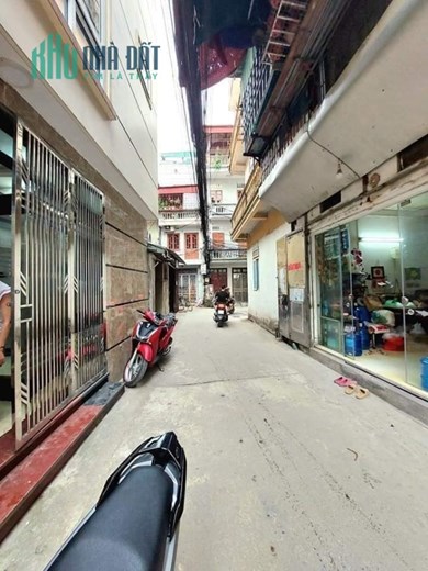 NHÀ TRƯƠNG ĐỊNH- 6T Ô TÔ 20M Ở LUÔN SỔ ĐỎ GIÁ CHỈ 3T TỶ 35