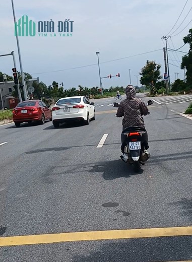 Cần bán lô đất TĐC quán chè ngay trung tâm thị trấn quán chè 300m Ful TC gần ngay chợ trung tâm