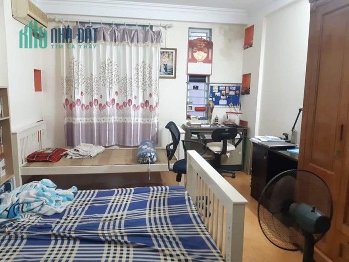 BÁN NHÀ CÁT LINH 20M RA PHỐ 45M NHỈNH 5 TỶ