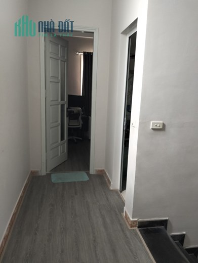 NHÀ HÀO NAM NHỈNH 3 TỶ CÓ NGAY NHÀ 5 TẦNG NGÕ BA GÁC