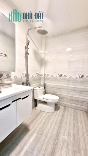4.6 TỶ CÓ NGAY HỘ KHẨU TÂY HỒ. NHÀ ĐẸP XUÂN LA  FULL NỘI THẤT. CHỈ VIỆC XÁC VALI VỀ Ở NGAY. GIAO