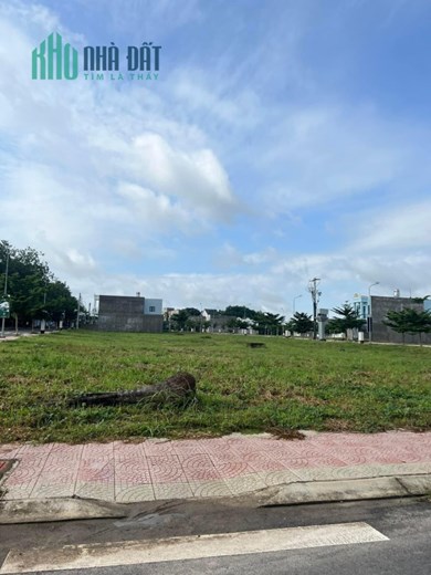 Bán gấp đất thổ cư 100m2 gần chợ Lai Uyên
