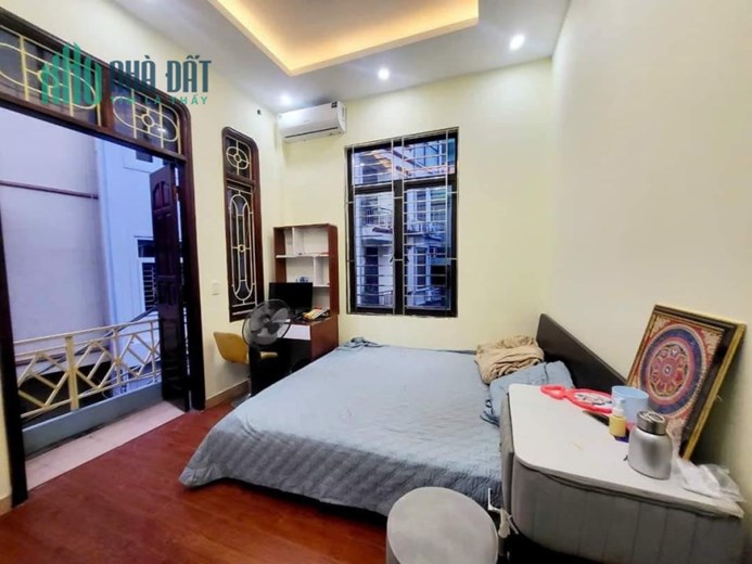 Giảm 400tr !! Nhà ngõ 34 Xuân La 43m2x4T-giá 4.x tỷ-gần ô tô-ngõ thông Võ Chí Công