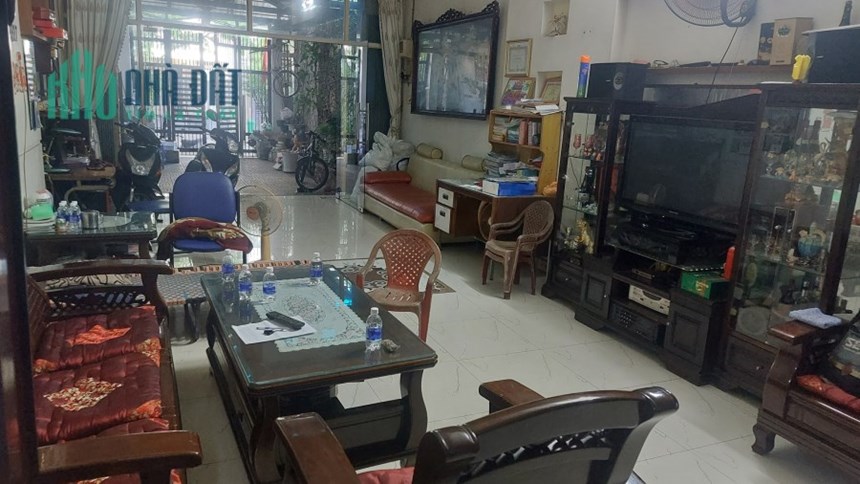 Bán nhà hẻm 10m, Lê Văn Quới, 4.5x28.5, 4 tầng, 4PN, 4WC, ST, 12.5 tỷ TL.