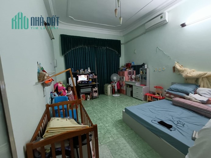 Bán nhà Lê Văn Quới hẻm 8m, 4PN, 3WC, 4 tầng 5.2x14, chỉ 8,5 tỷTL.