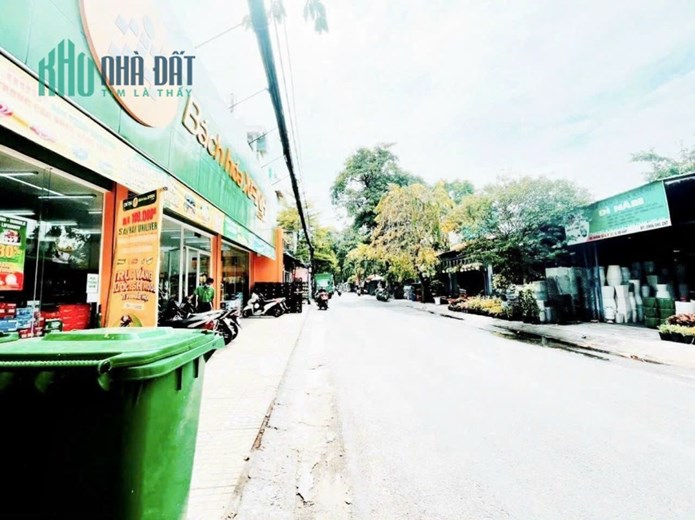 Giảm 350tr cho Nhà đẹp đẽ, sát mặt tiền, giá cực tốt