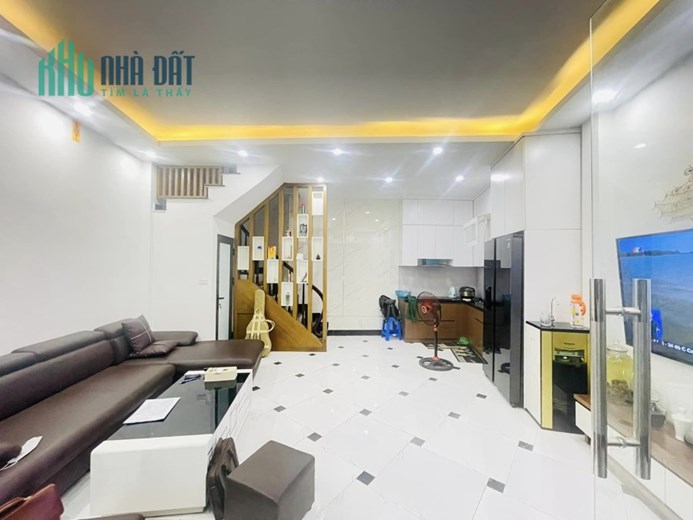BÁN NHÀ CÁT LINH, KINH DOANH, 10M RA PHỐ, 2 MẶT NGÕ, 45M2 5T MT5M, GIÁ 5.5 TỶ