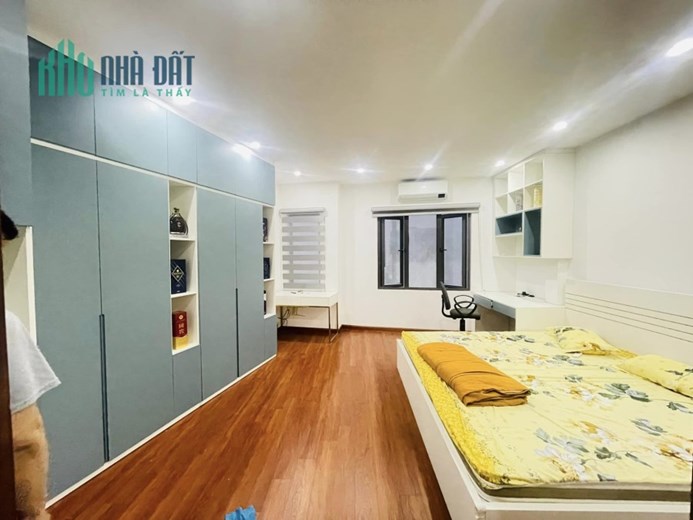 BÁN NHÀ CÁT LINH, KINH DOANH, 10M RA PHỐ, 2 MẶT NGÕ, 45M2 5T MT5M, GIÁ 5.5 TỶ