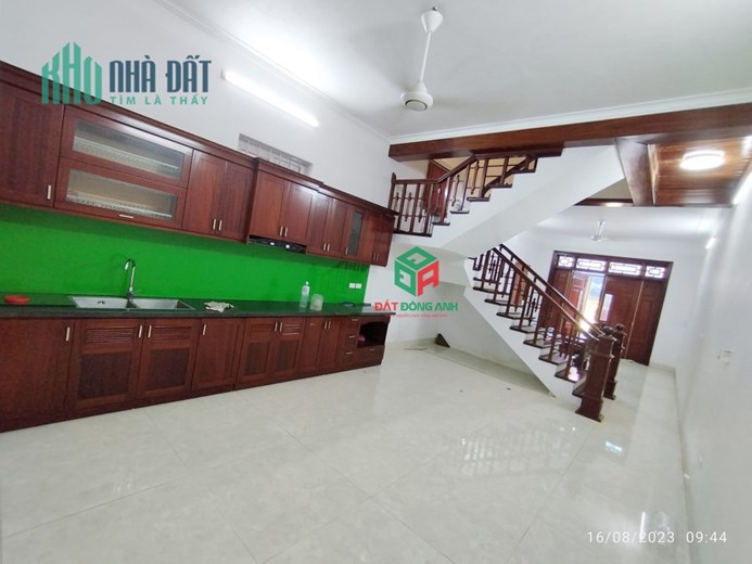 *Bán nhà 3 tầng mới xây tại xã Kim Chung, Đông Anh, vị trí mặt phố kinh doanh đường 5m thông ô tô