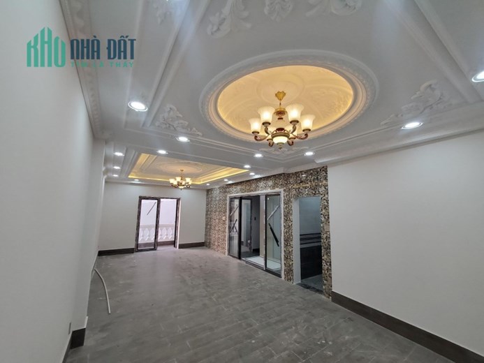 Bán VILLA Đường Nguyễn Thượng Hiền P.17 Q.Bình Thạnh DT 90 m2 (7x13m, 5Tầng) Chỉ 12Tỷ Thang máy Hồ