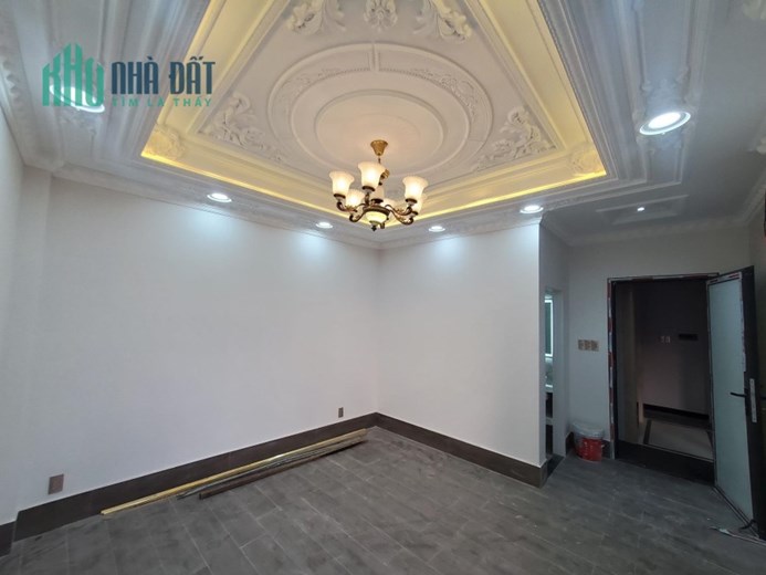 Bán VILLA Đường Nguyễn Thượng Hiền P.17 Q.Bình Thạnh DT 90 m2 (7x13m, 5Tầng) Chỉ 12Tỷ Thang máy Hồ
